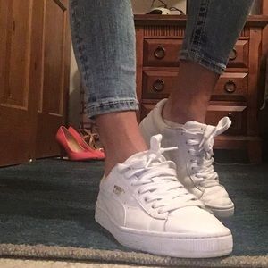 Puma sneakers white with gold women size 8.5